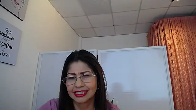 Snapshot of Manuela_lara_ chatting on 11, 11, 2025 Manuela lara online show from 11, 11, 2025