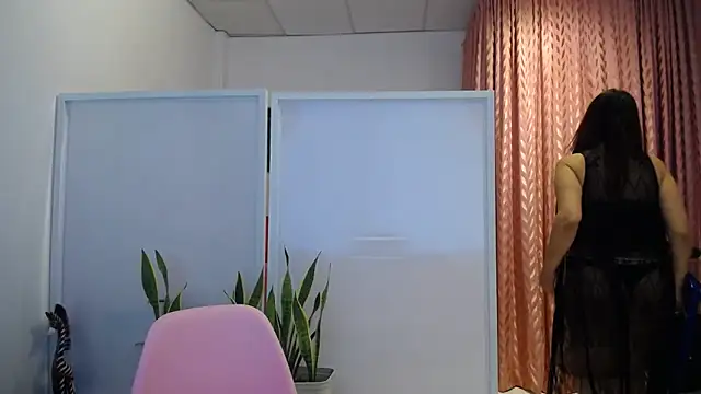 Snapshot of Manuela_lara_ chatting on 19, 11, 2025 Manuela lara online show from 19, 11, 2025