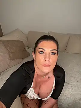 Nola Luxx-offiziell online show from 9, 9, 2025