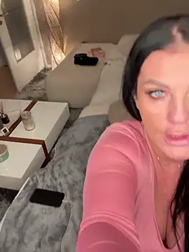 Nola Luxx-offiziell online show from 23, 9, 2025