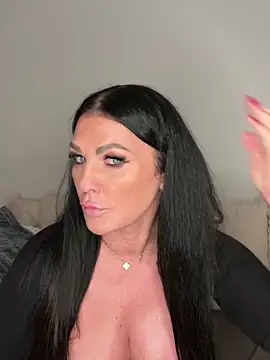 Nola Luxx-offiziell online show from 22, 12, 2025