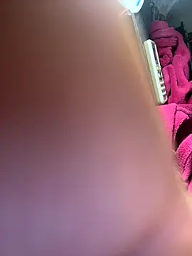 aninha21 online show from 4, 11, 2025