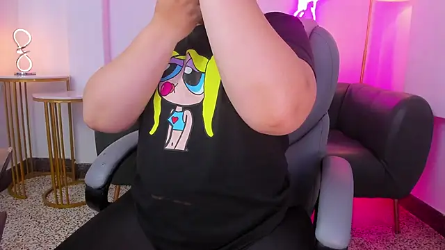 Snapshot of Miss_Francheska chatting on 2, 12, 2025 Miss Francheska online show from 2, 12, 2025