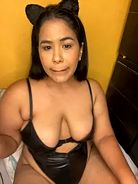 Snapshot of Roxxybigboobs chatting on 20, 10, 2025 Roxxybigboobs online show from 20, 10, 2025