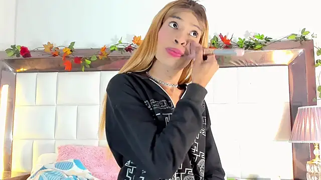 aura-monet online show from 10, 9, 2025