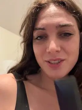 Snapshot of Petitbiscuit2B0 chatting on 25, 10, 2025 Petitbiscuit2B0 online show from 25, 10, 2025