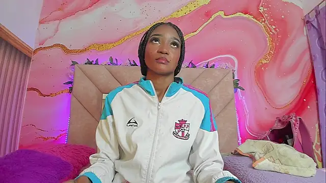 Snapshot of Taylor_oriana_ chatting on 29, 9, 2025 Taylor oriana online show from 29, 9, 2025