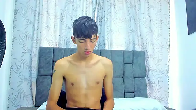 Maikol Ortiz online show from 3, 12, 2025