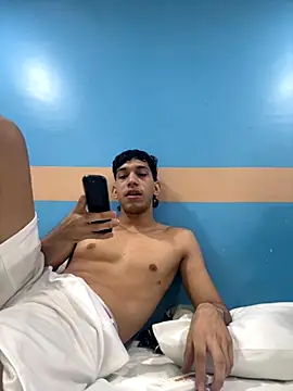 Andres-Andrea1922 online show from 9, 9, 2025