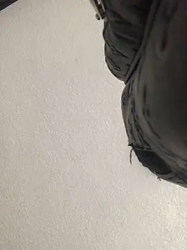 criss zuri online show from 16, 2, 2026