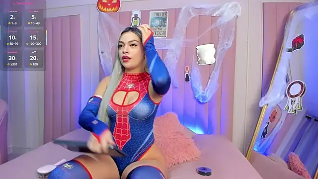 Snapshot of milaowens chatting on 17, 10, 2025 milaowens online show from 17, 10, 2025