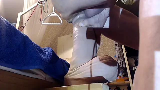 Snapshot of BiglovelyXXL chatting on 9, 11, 2025 BiglovelyXXL online show from 9, 11, 2025