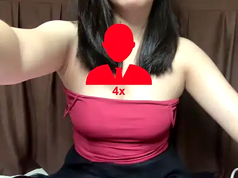 Snapshot of Thu_yaha chatting on 6, 10, 2025 Thu yaha online show from 6, 10, 2025