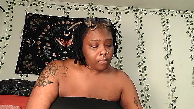 Snapshot of mistressnelle chatting on 4, 7, 2026 mistressnelle online show from 4, 7, 2026
