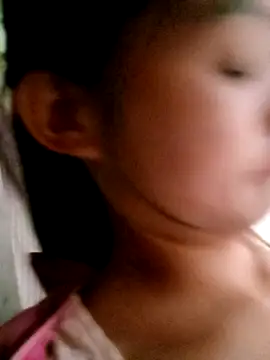 Snapshot of xinhxinhcute chatting on 11, 9, 2025 xinhxinhcute online show from 11, 9, 2025