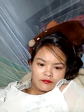 Snapshot of xinhxinhcute chatting on 15, 9, 2025 xinhxinhcute online show from 15, 9, 2025