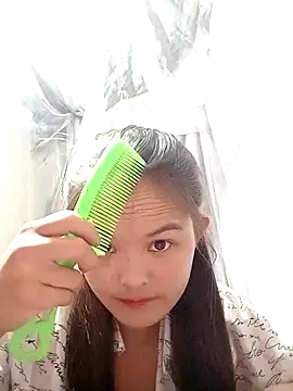 Snapshot of xinhxinhcute chatting on 3, 10, 2025 xinhxinhcute online show from 3, 10, 2025