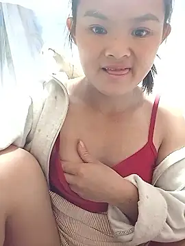 Snapshot of xinhxinhcute chatting on 25, 10, 2025 xinhxinhcute online show from 25, 10, 2025