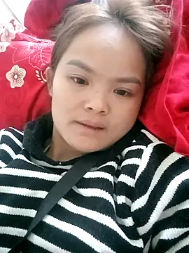 Snapshot of xinhxinhcute chatting on 26, 11, 2025 xinhxinhcute online show from 26, 11, 2025