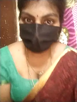 Snapshot of Nithiila chatting on 22, 9, 2025 Nithiila online show from 22, 9, 2025