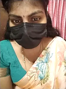 Snapshot of Nithiila chatting on 16, 10, 2025 Nithiila online show from 16, 10, 2025