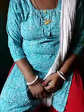 Snapshot of desi_boudi87 chatting on 22, 4, 2026 desi boudi87 online show from 22, 4, 2026