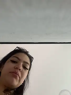 Snapshot of MAGIC_TESSA chatting on 4, 10, 2025 MAGIC TESSA online show from 4, 10, 2025
