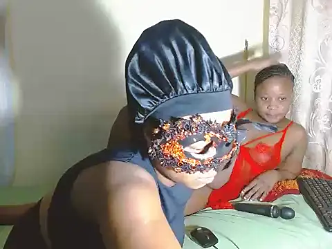 JuicyMellow21 online show from 9, 9, 2025