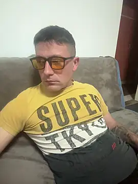 GsprDniel4 online show from 15, 12, 2025