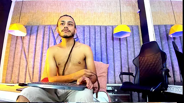 Boss Domiinator online show from 20, 10, 2025