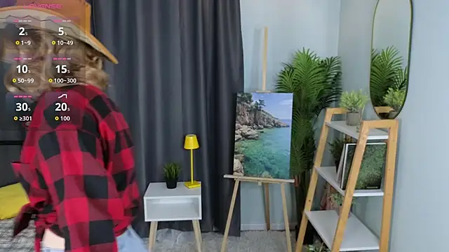 HollieCollelo online show from 2, 11, 2025