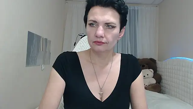 AvaSaturnian online show from 20, 11, 2025