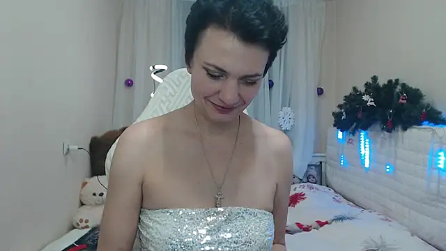 AvaSaturnian online show from 5, 12, 2025