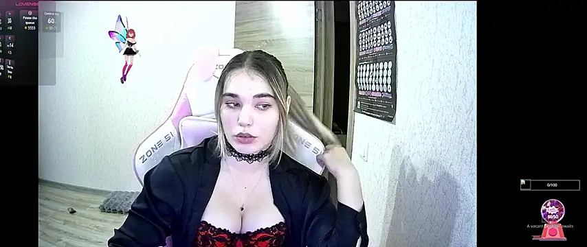 Snapshot of Kris_Moss chatting on 17, 10, 2025 Kris Moss online show from 17, 10, 2025