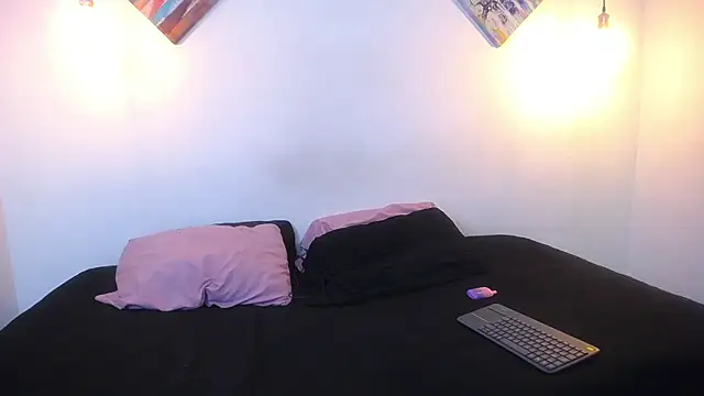 Snapshot of escar_let chatting on 9, 11, 2025 escar let online show from 9, 11, 2025