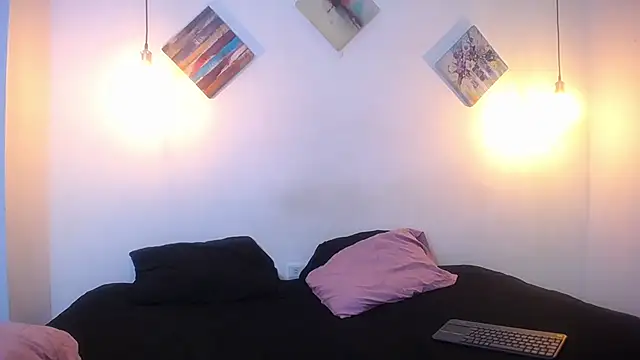 Snapshot of escar_let chatting on 16, 12, 2025 escar let online show from 16, 12, 2025