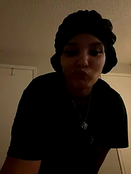 Prettygirl6070 online show from 16, 9, 2025