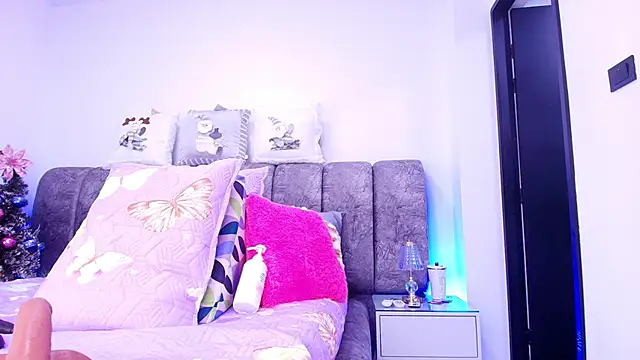 Snapshot of sweegirl69 chatting on 9, 1, 2026 sweegirl69 online show from 9, 1, 2026