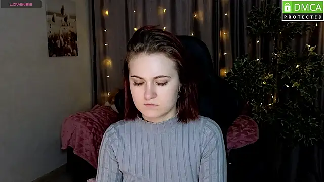 Roxy foxi online show from 25, 10, 2025