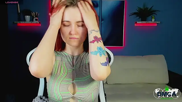 Roxy foxi online show from 9, 11, 2025