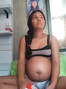 Snapshot of julietta1453 chatting on 14, 12, 2025 julietta1453 online show from 14, 12, 2025