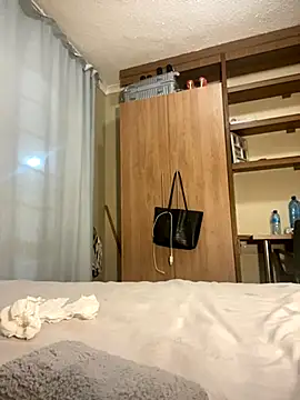 Moonzy77 online show from 1, 10, 2025