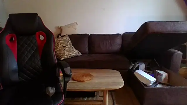 Snapshot of couple2612 chatting on 14, 10, 2025 couple2612 online show from 14, 10, 2025