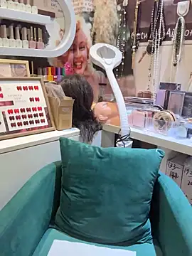 Snapshot of Xinlan-Asia chatting on 27, 9, 2025 Xinlan-Asia online show from 27, 9, 2025