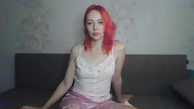 Snapshot of MashaSwan9977 chatting on 12, 11, 2025 MashaSwan9977 online show from 12, 11, 2025