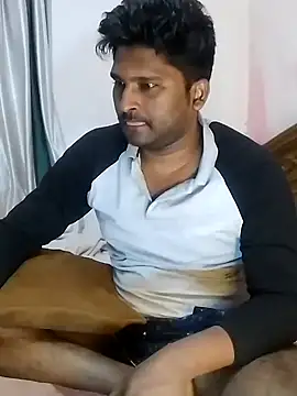 Snapshot of milkyseduce chatting on 8, 10, 2025 milkyseduce online show from 8, 10, 2025