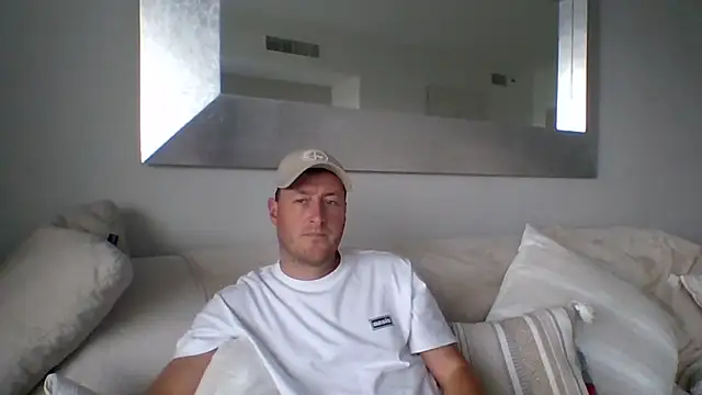 Londonlad818 online show from 10, 4, 2026