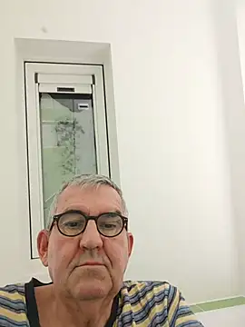 Oldmenhot66 online show from 24, 11, 2025