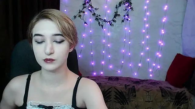 Snapshot of Lust4Money chatting on 16, 11, 2025 Lust4Money online show from 16, 11, 2025