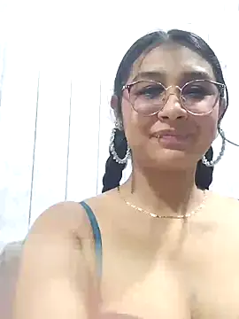 Emiily Johamson online show from 22, 9, 2025